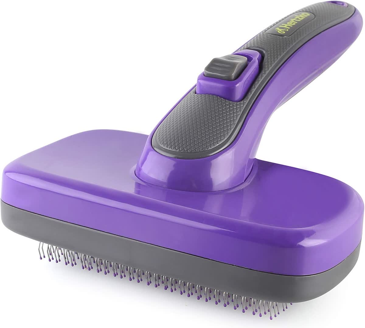 Hertzko self-cleaning slicker brush for removing loose cat fur during grooming