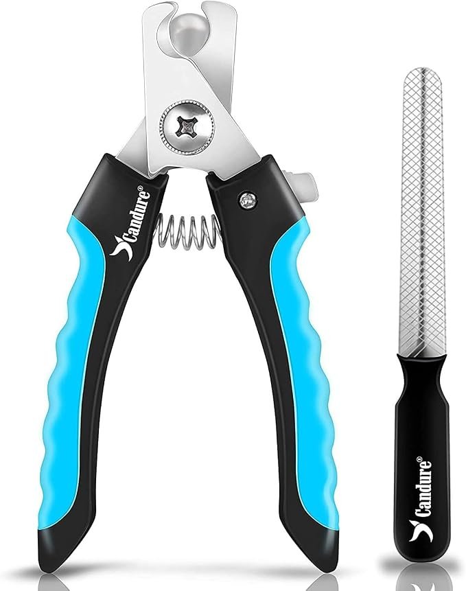 Dog nail clipper for large breeds